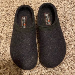 Haflinger wool clogs